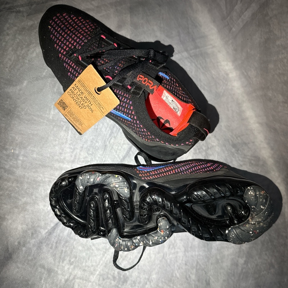Nike Black and Pink Women's Sneakers
